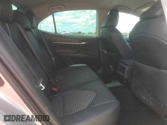 2022 Toyota Camry SE z VIN 4T1T11AK9NU638100, wystawiony jako Copart lot #86162685 z przebiegiem 73 268 mil mil oraz Szkoda całkowita • Salvage title. Historia ofert i sprzedaży dostępna na DreamBid. Obrazek 10.