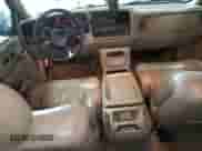 2002 Chevrolet Silverado 2500HD LT с VIN 1GCHK29192E224989, выставлен на аукционе Copart как лот 58627385 с пробегом 139 938 миль миль и Чистый • Clean title. История ставок и продаж доступна на DreamBid. Изображение 8.