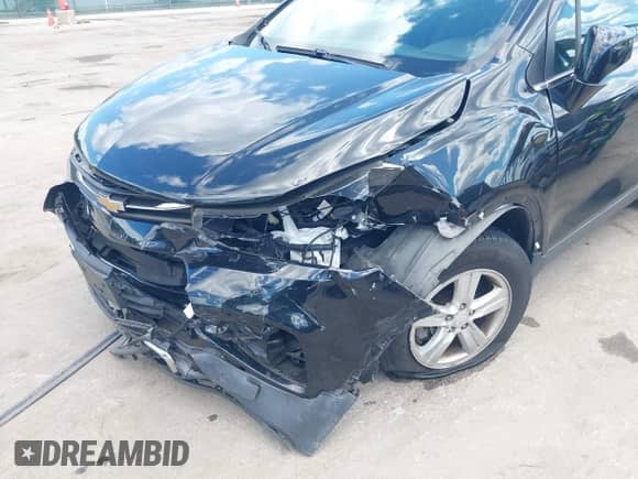 2019 Chevrolet Trax LT с VIN 3GNCJPSB2KL227642, выставлен на аукционе IAAI как лот 43096584 с пробегом 56 410 миль миль и . История ставок и продаж доступна на DreamBid. Изображение 6.