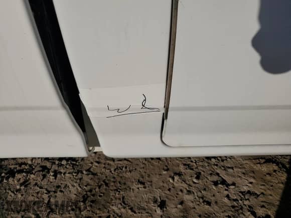 2012 Chevrolet Colorado z VIN 1GBGSBFE5C8144385, wystawiony jako Copart lot #79017174 z przebiegiem Nie podano mil oraz Nie do naprawy • Non repairable. Historia ofert i sprzedaży dostępna na DreamBid. Obrazek 12.