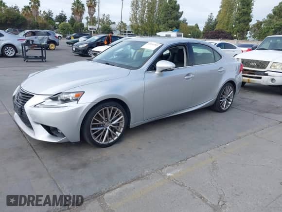 2016 Lexus IS 200t с VIN JTHBA1D22G5015263, выставлен на аукционе IAAI как лот 43353783 с пробегом 82 768 миль миль и . История ставок и продаж доступна на DreamBid. Изображение 17.