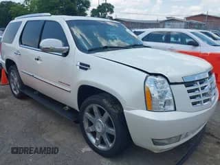 2010 Cadillac Escalade Premium с VIN 1GYUKCEF6AR273073, выставлен на аукционе IAAI как лот 42802262 с пробегом 261 883 миль миль и . История ставок и продаж доступна на DreamBid. Изображение 1.