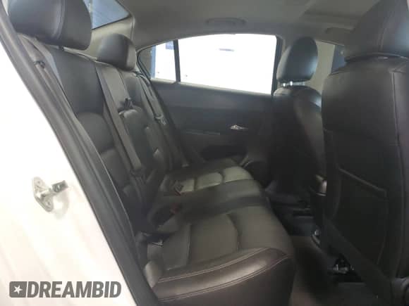 2014 Chevrolet Cruze LTZ z VIN 1G1PG5SB3E7264567, wystawiony jako Copart lot #81667265 z przebiegiem 94 284 mil mil oraz Szkoda całkowita • Salvage title. Historia ofert i sprzedaży dostępna na DreamBid. Obrazek 10.