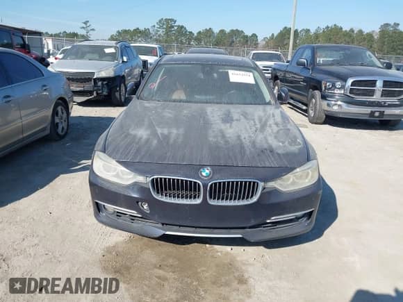 2014 BMW 3 Series 335i с VIN WBA3A9C54EF477943, выставлен на аукционе IAAI как лот 41632554 с пробегом 102 273 миль миль и . История ставок и продаж доступна на DreamBid. Изображение 12.