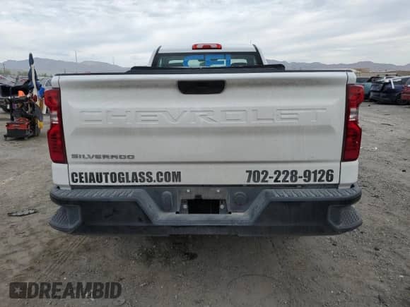 2020 Chevrolet Silverado 1500 Work Truck z VIN 3GCNWAEHXLG252556, wystawiony jako Copart lot #81158295 z przebiegiem 79 223 mil mil oraz Szkoda całkowita • Salvage title. Historia ofert i sprzedaży dostępna na DreamBid. Obrazek 6.