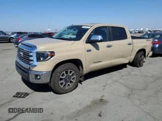 2019 Toyota Tundra SR5 z VIN 5TFHY5F1XKX858563, wystawiony jako Copart lot #81878225 z przebiegiem 162 231 mil mil oraz Szkoda całkowita • Salvage title. Historia ofert i sprzedaży dostępna na DreamBid. Obrazek 1.