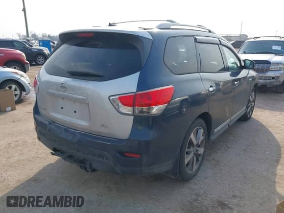 2014 Nissan Pathfinder SV z VIN 5N1AR2MN3EC623738, wystawiony jako IAAI lot #41648863 z przebiegiem 120 682 mil mil oraz . Historia ofert i sprzedaży dostępna na DreamBid. Obrazek 4.