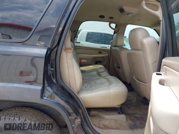 2002 Chevrolet Tahoe Z71 z VIN 1GNEK13Z72R226297, wystawiony jako IAAI lot #42812667 z przebiegiem 329 117 mil mil oraz . Historia ofert i sprzedaży dostępna na DreamBid. Obrazek 8.