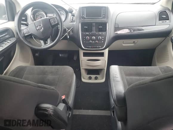 2019 Dodge Grand Caravan SE with VIN 2C4RDGBG3KR726636, listed as a Copart auction lot 70851315 with 170,882 mi miles and Clean title. Bid and sale history available at DreamBid. Image 8.