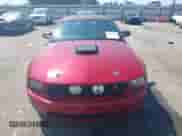 2009 Ford Mustang GT z VIN 1ZVHT85H795128336, wystawiony jako IAAI lot #43148971 z przebiegiem 241 269 mil mil oraz . Historia ofert i sprzedaży dostępna na DreamBid. Obrazek 12.