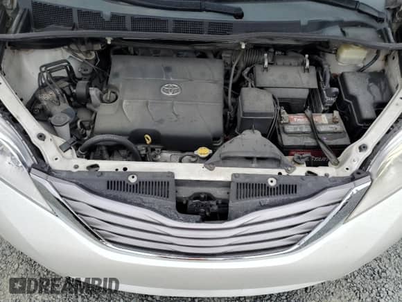 2015 Toyota Sienna Limited z VIN 5TDDK3DC9FS114313, wystawiony jako Copart lot #69577885 z przebiegiem 88 903 mil mil oraz Szkoda całkowita • Salvage title. Historia ofert i sprzedaży dostępna na DreamBid. Obrazek 12.