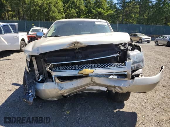 2014 Chevrolet Suburban LTZ z VIN 1GNSKKE75ER101890, wystawiony jako Copart lot #65969415 z przebiegiem 181 338 mil mil oraz Szkoda całkowita • Salvage title. Historia ofert i sprzedaży dostępna na DreamBid. Obrazek 5.
