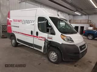 2022 Ram ProMaster Cargo z VIN 3C6LRVBG2NE102092, wystawiony jako IAAI lot #42037127 z przebiegiem 168 617 mil mil oraz . Historia ofert i sprzedaży dostępna na DreamBid. Obrazek 1.