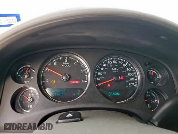 2014 Chevrolet Suburban LT with VIN 1GNSCJE05ER228150, listed as a Copart auction lot 64821065 with 252,740 mi miles and Salvage title. Bid and sale history available at DreamBid. Image 9.