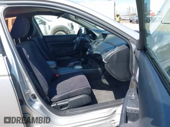 2011 Honda Accord LX с VIN 1HGCP2F31BA027406, выставлен на аукционе IAAI как лот 43101455 с пробегом 159 636 миль миль и . История ставок и продаж доступна на DreamBid. Изображение 5.