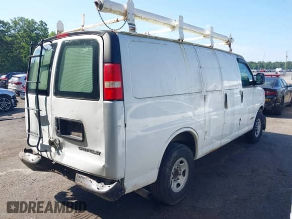 2006 Chevrolet Express Cargo с VIN 1GCGG25V761181546, выставлен на аукционе IAAI как лот 42751557 с пробегом 266 666 миль миль и . История ставок и продаж доступна на DreamBid. Изображение 4.