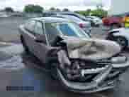 1993 Honda Accord z VIN 1HGCB7653PA064879, wystawiony jako IAAI lot #42482864 z przebiegiem 190 174 mil mil oraz . Historia ofert i sprzedaży dostępna na DreamBid. Obrazek 1.