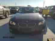 2008 BMW 3 Series 328i z VIN WBAWR33578P151734, wystawiony jako Copart lot #82419845 z przebiegiem 82 866 mil mil oraz Czysty tytuł • Clean title. Historia ofert i sprzedaży dostępna na DreamBid. Obrazek 5.