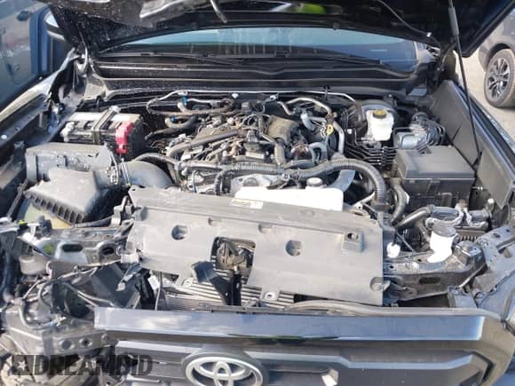 2024 Toyota Tacoma SR5 with VIN 3TMLB5JN4RM080833, listed as a IAAI auction lot 43404104 with 19,266 mi miles and . Bid and sale history available at DreamBid. Image 10.