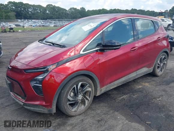2023 Chevrolet Bolt EV 2LT z VIN 1G1FX6S0XP4121605, wystawiony jako IAAI lot #42737172 z przebiegiem Nie podano mil oraz . Historia ofert i sprzedaży dostępna na DreamBid. Obrazek 2.