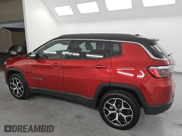 2025 Jeep Compass Limited с VIN 3C4NJDCN1ST513880, выставлен на аукционе Copart как лот 86683605 с пробегом 30 843 миль миль и Чистый • Clean title. История ставок и продаж доступна на DreamBid. Изображение 2.