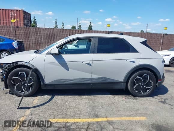 2022 Hyundai Ioniq 5 SE с VIN KM8KM4AE9NU081512, выставлен на аукционе IAAI как лот 43209367 с пробегом 74 586 миль миль и . История ставок и продаж доступна на DreamBid. Изображение 15.