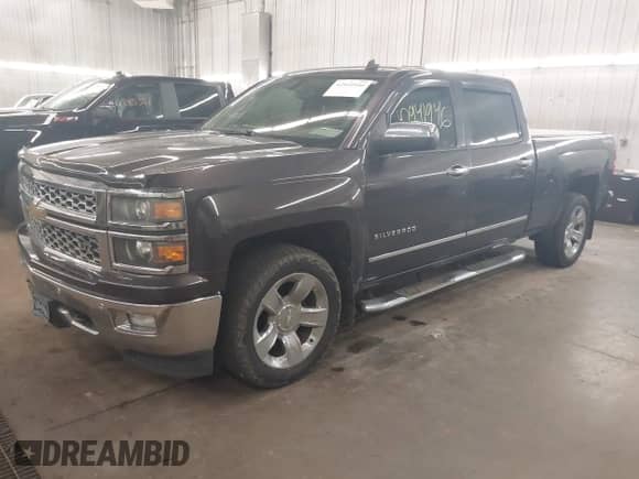 2014 Chevrolet Silverado 1500 LTZ z VIN 3GCUKSEJ5EG296189, wystawiony jako IAAI lot #42941946 z przebiegiem 196 524 mil mil oraz . Historia ofert i sprzedaży dostępna na DreamBid. Obrazek 2.