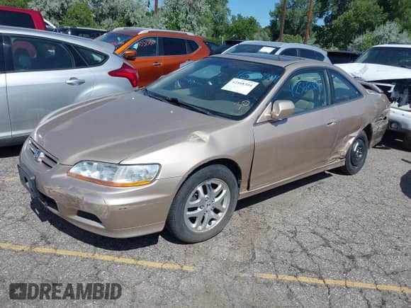 2002 Honda Accord EX с VIN 1HGCG22532A018701, выставлен на аукционе IAAI как лот 42568304 с пробегом 91 445 миль миль и . История ставок и продаж доступна на DreamBid. Изображение 2.