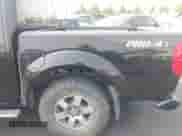 2013 Nissan Frontier SV z VIN 1N6AD0EV8DN727115, wystawiony jako IAAI lot #42899347 z przebiegiem 153 455 mil mil oraz . Historia ofert i sprzedaży dostępna na DreamBid. Obrazek 18.