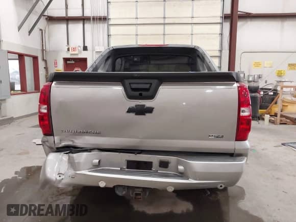 2007 Chevrolet Avalanche LTZ with VIN 3GNEC12037G144865, listed as a IAAI auction lot 42592982 with 160,962 mi miles and . Bid and sale history available at DreamBid. Image 16.