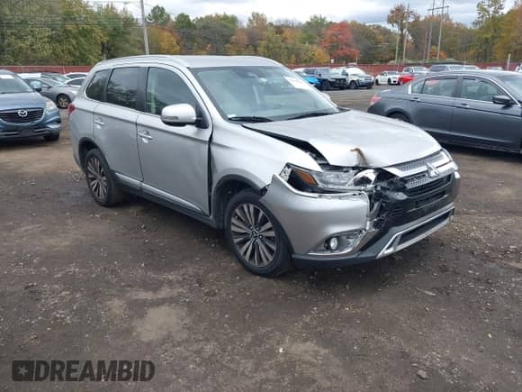 2020 Mitsubishi Outlander SE with VIN JA4AD3A36LZ030889, listed as a IAAI auction lot 43418860 with 181,497 mi miles and . Bid and sale history available at DreamBid. Image 1.