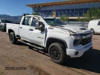 2024 Chevrolet Silverado 3500 with VIN 2GC4YTEY0R1171729, listed as a Copart auction lot 72183724 with Not provided miles and Salvage title. Bid and sale history available at DreamBid. Image 4.