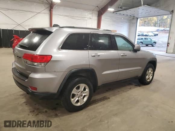 2016 Jeep Grand Cherokee Laredo with VIN 1C4RJFAG7GC420415, listed as a Copart auction lot 82528725 with 160,174 mi miles and Clean title. Bid and sale history available at DreamBid. Image 3.