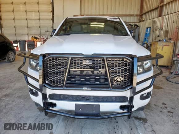 2022 Ram 1500 Lone Star z VIN 1C6RREBT7NN173310, wystawiony jako Copart lot #64038985 z przebiegiem 20 514 mil mil oraz Szkoda całkowita • Salvage title. Historia ofert i sprzedaży dostępna na DreamBid. Obrazek 5.