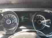 2013 Ford Mustang GT z VIN 1ZVBP8CF9D5235909, wystawiony jako Copart lot #86242725 z przebiegiem 162 906 mil mil oraz Szkoda całkowita • Salvage title. Historia ofert i sprzedaży dostępna na DreamBid. Obrazek 9.