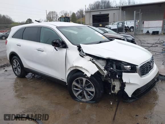 2020 Kia Sorento LX с VIN 5XYPGDA59LG664842, выставлен на аукционе IAAI как лот 41931693 с пробегом 68 316 миль миль и . История ставок и продаж доступна на DreamBid. Изображение 1.