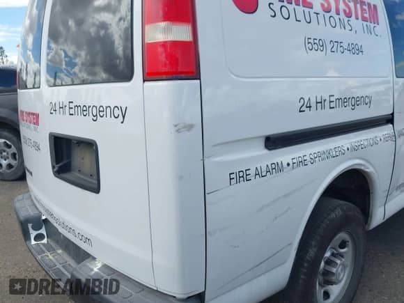 2018 Chevrolet Express Cargo with VIN 1GCWGAFGXJ1200976, listed as a IAAI auction lot 43382543 with 261,043 mi miles and . Bid and sale history available at DreamBid. Image 21.