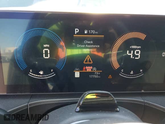 2024 Hyundai Santa Fe SEL с VIN 5NMP24GL5RH000251, выставлен на аукционе Copart как лот 70121605 с пробегом 17 750 миль миль и Списание • Salvage title. История ставок и продаж доступна на DreamBid. Изображение 9.