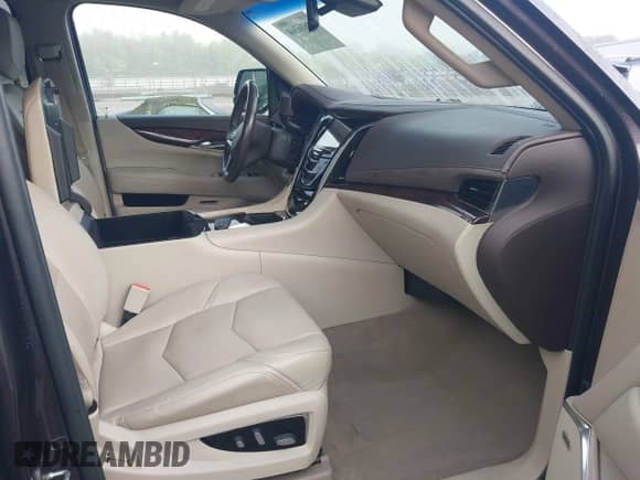 2016 Cadillac Escalade Luxury Collection with VIN 1GYS4BKJ3GR241114, listed as a IAAI auction lot 42616344 with 112,473 mi miles and . Bid and sale history available at DreamBid. Image 5.