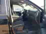 2024 Chevrolet Silverado 1500 Custom Trail Boss z VIN 3GCUDCE84RG425834, wystawiony jako IAAI lot #42396212 z przebiegiem 16 564 mil mil oraz . Historia ofert i sprzedaży dostępna na DreamBid. Obrazek 5.