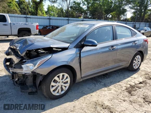 2018 Hyundai Accent SEL with VIN 3KPC24A33JE029301, listed as a Copart auction lot 60714885 with 86,824 mi miles and Salvage title. Bid and sale history available at DreamBid. Image 1.