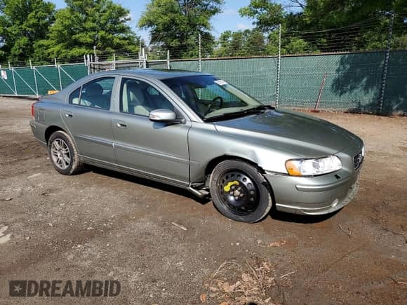 2008 Volvo S60 2.5T с VIN YV1RH592382689429, выставлен на аукционе Copart как лот 58556345 с пробегом 122 357 миль миль и Списание • Salvage title. История ставок и продаж доступна на DreamBid. Изображение 4.