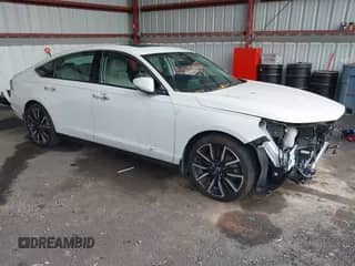 2023 Honda Accord Touring с VIN 1HGCY2F8XPA042938, выставлен на аукционе IAAI как лот 42246232 с пробегом 32 500 миль миль и . История ставок и продаж доступна на DreamBid. Изображение 1.