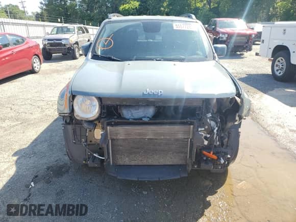 2018 Jeep Renegade Altitude with VIN ZACCJABB1JPJ60024, listed as a Copart auction lot 55577285 with 111,624 mi miles and Salvage title. Bid and sale history available at DreamBid. Image 5.