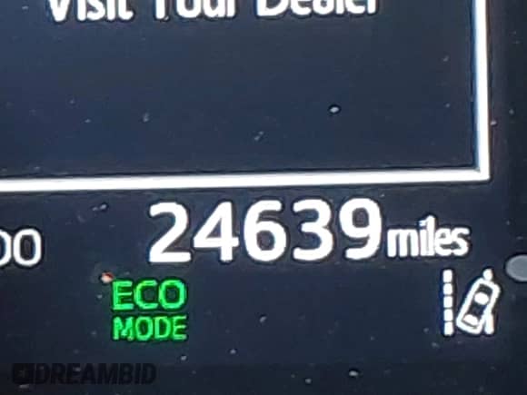 2023 Toyota Camry SE z VIN 4T1G11AK0PU764110, wystawiony jako IAAI lot #43152200 z przebiegiem 24 639 mil mil oraz . Historia ofert i sprzedaży dostępna na DreamBid. Obrazek 16.