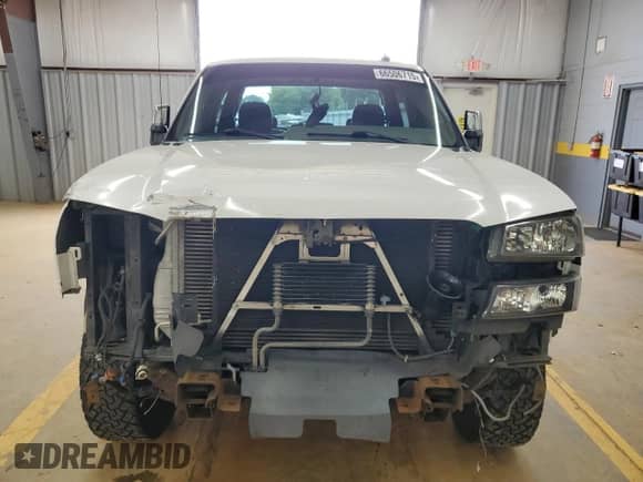 2003 Chevrolet Silverado 2500HD LT z VIN 1GCHK23173F221965, wystawiony jako Copart lot #66506715 z przebiegiem 291 086 mil mil oraz Szkoda całkowita • Salvage title. Historia ofert i sprzedaży dostępna na DreamBid. Obrazek 5.