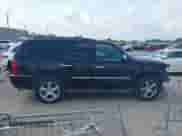 2013 Chevrolet Tahoe LTZ с VIN 1GNSCCE0XDR151771, выставлен на аукционе IAAI как лот 43088780 с пробегом 191 788 миль миль и . История ставок и продаж доступна на DreamBid. Изображение 14.