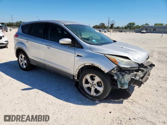 2014 Ford Escape SE z VIN 1FMCU0GXXEUC29804, wystawiony jako Copart lot #86163915 z przebiegiem 159 239 mil mil oraz Szkoda całkowita • Salvage title. Historia ofert i sprzedaży dostępna na DreamBid. Obrazek 4.