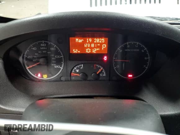 2019 Ram ProMaster Cargo z VIN 3C6URVHG7KE564848, wystawiony jako Copart lot #47746845 z przebiegiem 123 181 mil mil oraz Czysty tytuł • Clean title. Historia ofert i sprzedaży dostępna na DreamBid. Obrazek 9.