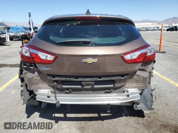 2019 Chevrolet Cruze LS z VIN 3G1BC6SM4KS548686, wystawiony jako Copart lot #80929085 z przebiegiem 60 690 mil mil oraz Szkoda całkowita • Salvage title. Historia ofert i sprzedaży dostępna na DreamBid. Obrazek 6.